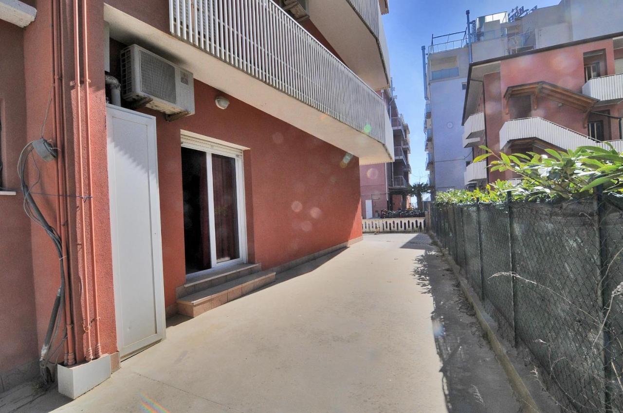 Apartament Milan Caorle Zewnętrze zdjęcie